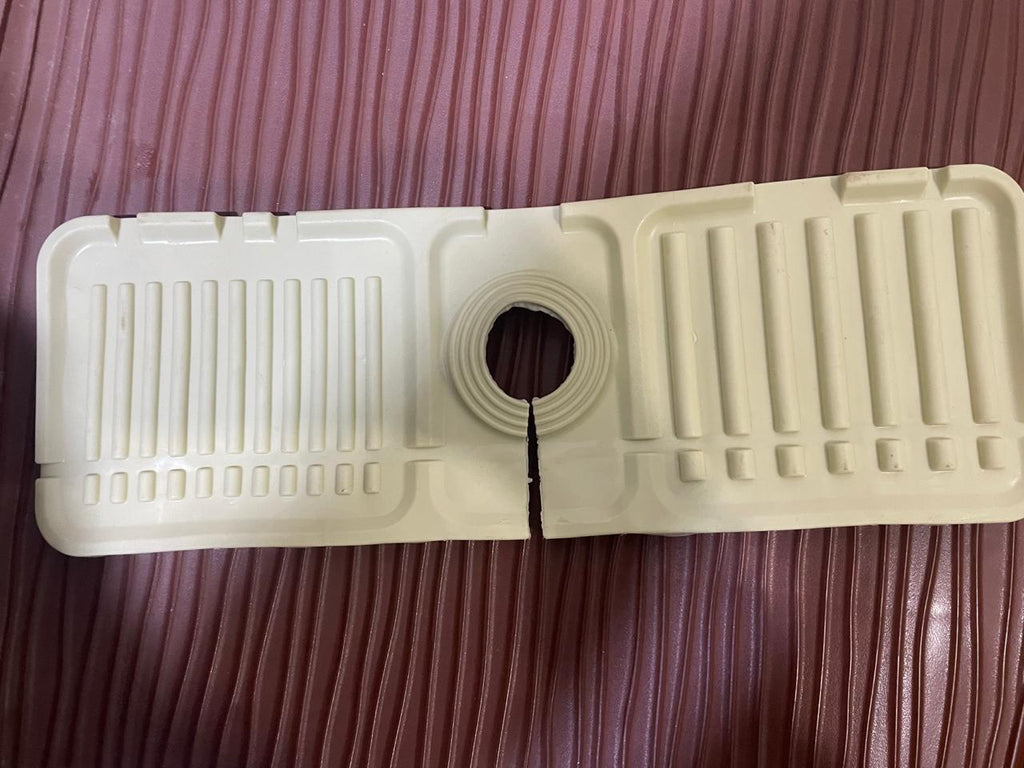 Sink Faucet Mat | Faucet Absorbent Mat Silicon Kitchen Sink Splash Guard Drain Pad | Soap Holder (Random Color)